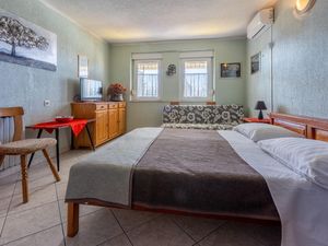 23658099-Ferienwohnung-3-Crikvenica-300x225-5