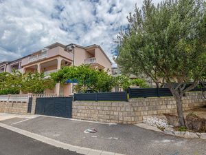 23466966-Ferienwohnung-6-Crikvenica-300x225-4