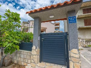 23466966-Ferienwohnung-6-Crikvenica-300x225-5