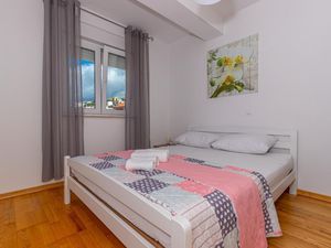 22669535-Ferienwohnung-4-Crikvenica-300x225-2