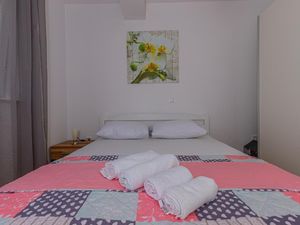 22669535-Ferienwohnung-4-Crikvenica-300x225-3