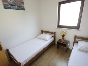 701732-Ferienwohnung-6-Crikvenica-300x225-3