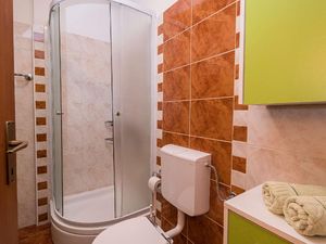 17930313-Ferienwohnung-2-Crikvenica-300x225-5