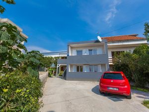 699010-Ferienwohnung-4-Crikvenica-300x225-0