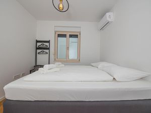 23562398-Ferienwohnung-4-Crikvenica-300x225-3