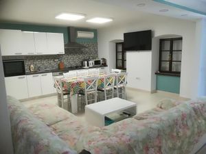 22309069-Ferienwohnung-8-Crikvenica-300x225-2