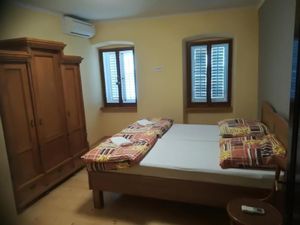 22309069-Ferienwohnung-8-Crikvenica-300x225-4