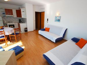 23658092-Ferienwohnung-4-Crikvenica-300x225-2