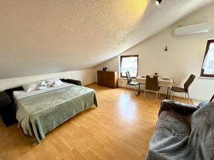 23988517-Ferienwohnung-3-Crikvenica-300x225-3