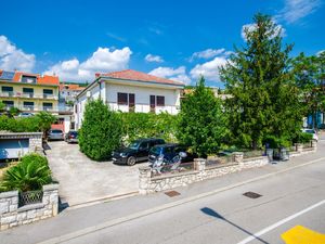 18446431-Ferienwohnung-5-Crikvenica-300x225-4