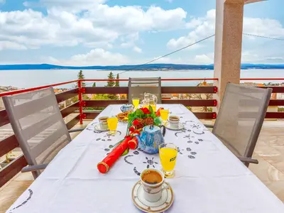 Ferienwohnung für 4 Personen (35 m²) in Crikvenica 1/10