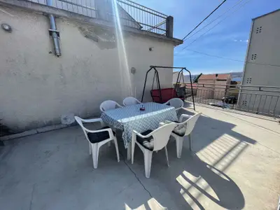 Ferienwohnung für 4 Personen (75 m²) in Crikvenica 1/10
