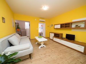 17930314-Ferienwohnung-4-Crikvenica-300x225-4