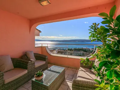 Ferienwohnung für 6 Personen (150 m²) in Crikvenica 1/10