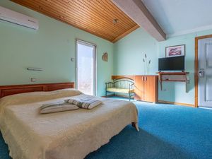 23658101-Ferienwohnung-4-Crikvenica-300x225-3