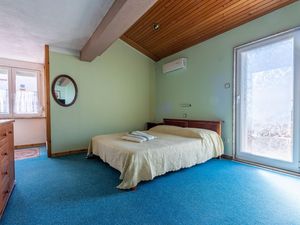 23658101-Ferienwohnung-4-Crikvenica-300x225-4