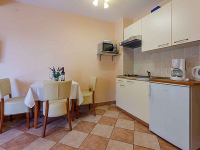 Ferienwohnung für 3 Personen (35 m²) in Crikvenica 6/10