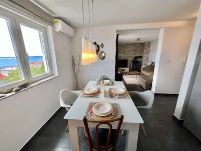 Ferienwohnung für 4 Personen (76 m²) in Crikvenica 1/10