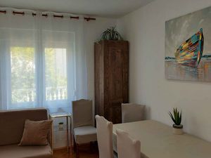 23771767-Ferienwohnung-4-Crikvenica-300x225-5