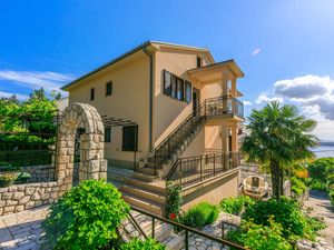 23958648-Ferienwohnung-4-Crikvenica-300x225-0