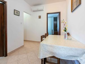 23958648-Ferienwohnung-4-Crikvenica-300x225-4