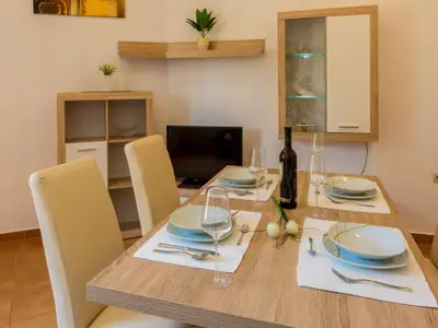 Ferienwohnung für 4 Personen (60 m²) in Crikvenica 3/10