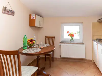 Ferienwohnung für 2 Personen (37 m²) in Crikvenica 8/10