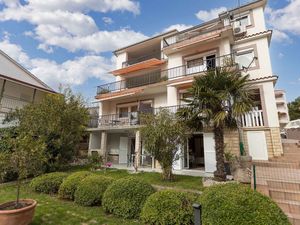 23958681-Ferienwohnung-4-Crikvenica-300x225-0