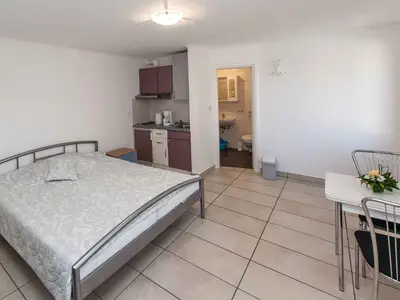 Ferienwohnung für 2 Personen (25 m²) in Crikvenica 9/10