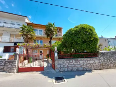Ferienwohnung für 4 Personen (55 m²) in Crikvenica 1/10