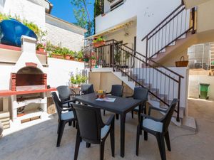 23958957-Ferienwohnung-4-Crikvenica-300x225-2