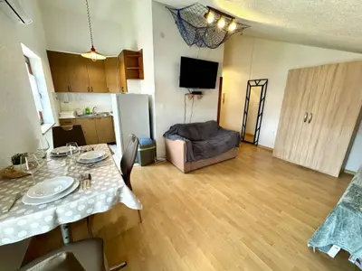 Ferienwohnung für 3 Personen (30 m²) in Crikvenica 1/10