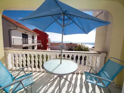 Ferienwohnung für 5 Personen (65 m²) in Crikvenica 1/10