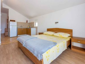 23774131-Ferienwohnung-3-Crikvenica-300x225-3