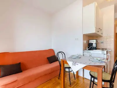 Ferienwohnung für 2 Personen (25 m²) in Crikvenica 6/10