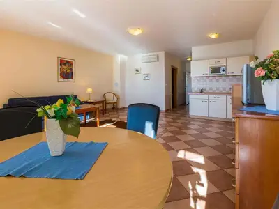 Ferienwohnung für 4 Personen (65 m²) in Crikvenica 9/10