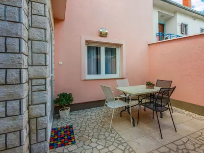 Ferienwohnung für 4 Personen (106 m²) in Crikvenica 5/10