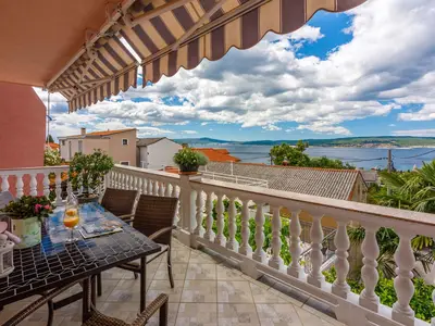 Ferienwohnung für 4 Personen (106 m²) in Crikvenica 1/10