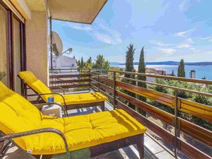 23774981-Ferienwohnung-5-Crikvenica-300x225-0