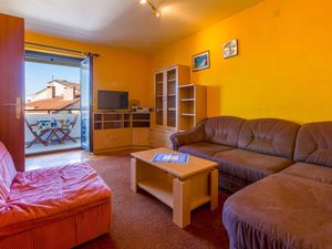 23775006-Ferienwohnung-3-Crikvenica-300x225-4