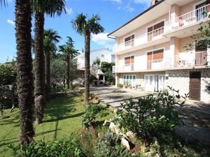 23775306-Ferienwohnung-2-Crikvenica-300x225-0