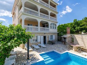 23775320-Ferienwohnung-3-Crikvenica-300x225-0