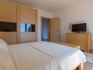 23776715-Ferienwohnung-6-Crikvenica-300x225-4