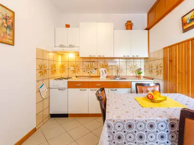 Ferienwohnung für 3 Personen (24 m²) in Crikvenica 6/10