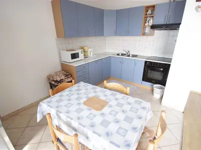 Ferienwohnung für 6 Personen (82 m²) in Crikvenica 8/10