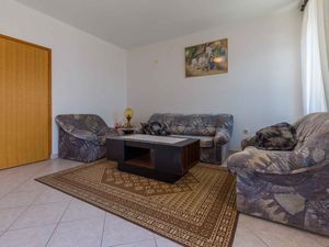 23776837-Ferienwohnung-4-Crikvenica-300x225-2