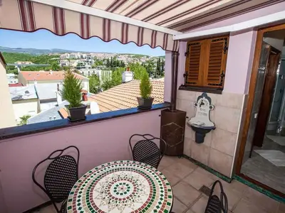 Ferienwohnung für 6 Personen (72 m²) in Crikvenica 1/10