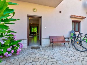 23776907-Ferienwohnung-4-Crikvenica-300x225-4