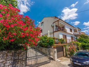 23776915-Ferienwohnung-5-Crikvenica-300x225-0