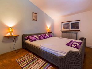 23776956-Ferienwohnung-4-Crikvenica-300x225-5